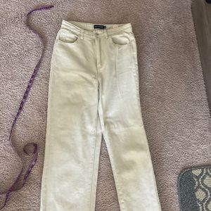 Pretty little thing size 4